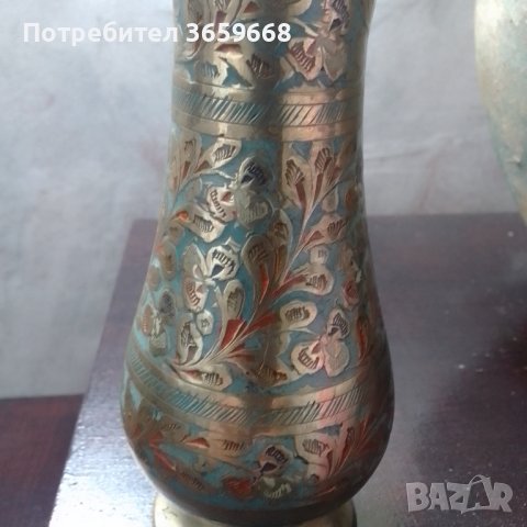 Индийска медна ваза,гравирана,цветна, снимка 2 - Вази - 40109615