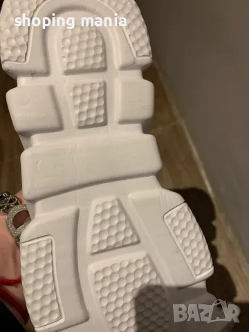 Спортни обувки balenciaga , снимка 2 - Маратонки - 49518061