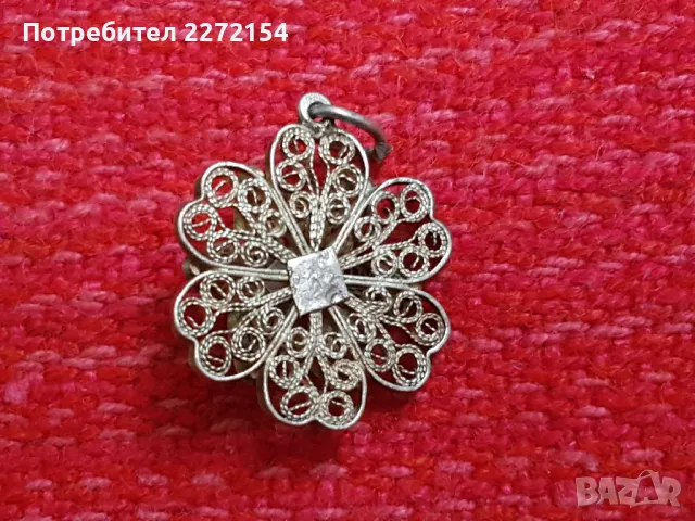 Двоен сребърен медальон филигран , снимка 2 - Антикварни и старинни предмети - 48457685