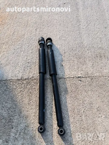 Предни и задни амортисьори Ярис 2005г