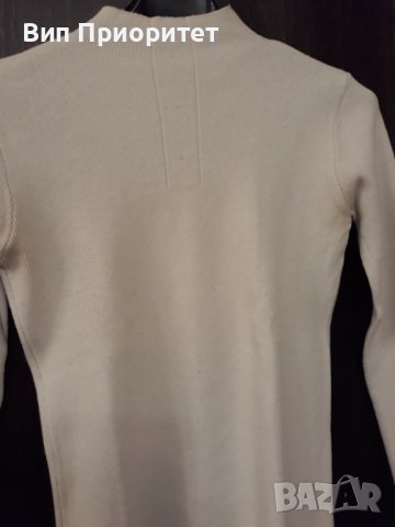 Бяла плетена блузка дълъг ръкав, по врата, по тялото е 1 съдържа еластан, с емитация на копчета , снимка 3 - Блузи с дълъг ръкав и пуловери - 37414762