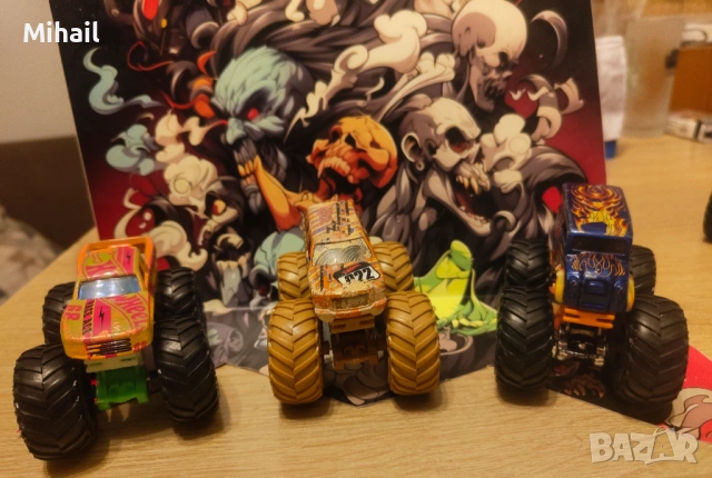 HOT WHEELS Monster Trucks бъгита, снимка 3 - Коли, камиони, мотори, писти - 53609695