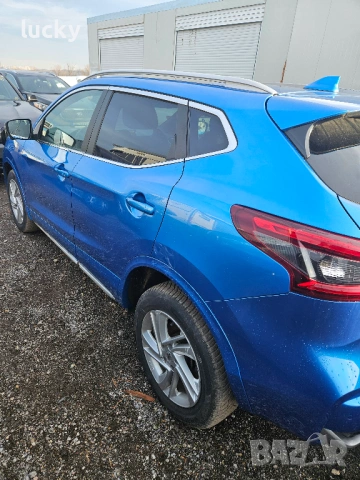 NISSAN Qashqai 1.7 dCi 4x4 Tekna , снимка 6 - Автомобили и джипове - 53306293