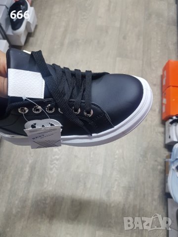 Обувки, снимка 2 - Дамски ежедневни обувки - 42981372