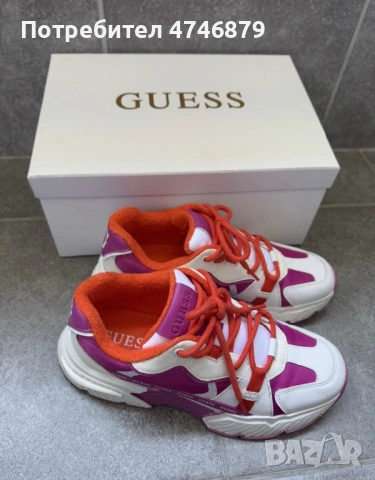 Обувки GUESS , снимка 2 - Дамски ежедневни обувки - 53598782
