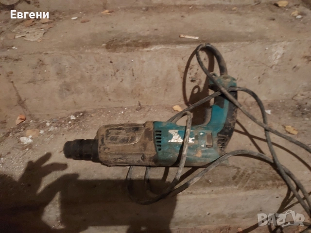 перфоратор макита , снимка 3 - Бормашини - 53487568