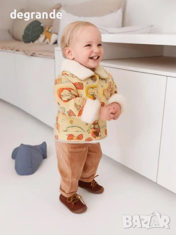 Топли бебешки якета налични в два десена. Размери за 6м 12м 18м 