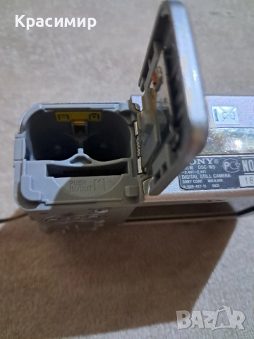 Фотоапарат Sony cyber shot DSC-W5, 5 Mp, снимка 7 - Фотоапарати - 52369881