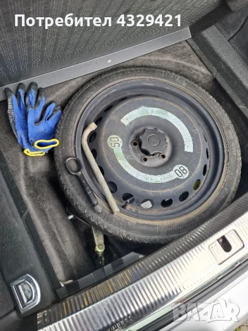 Audi A4 Avant B8 2.0TDI, снимка 10 - Автомобили и джипове - 51218247