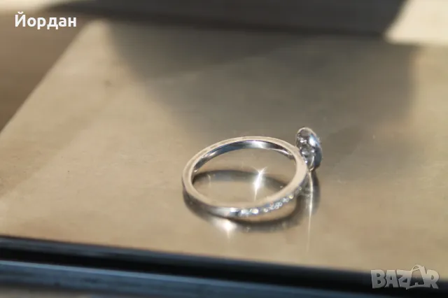 Пръстен ''Swarovski'', снимка 4 - Пръстени - 49169448