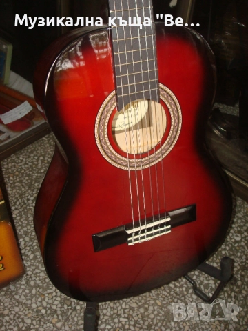 Класическа китара Valencia, Размер 1/2, снимка 3 - Китари - 43654766