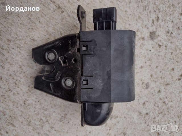 Брава за багажника на  SAAB 9-3 2.2 125 к.с., снимка 4 - Части - 32411430