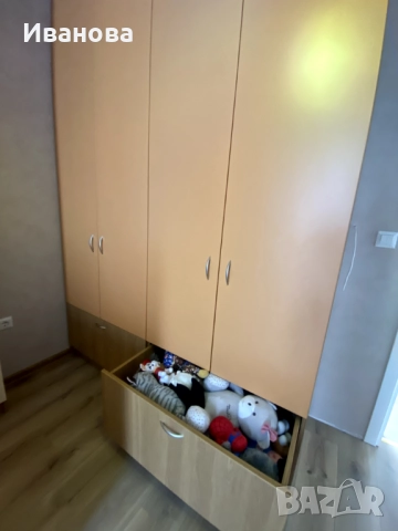 Четирикрилен гардероб с надстройка 180 см ширина, 58 см дълбочина, снимка 4 - Мебели за детската стая - 51642645