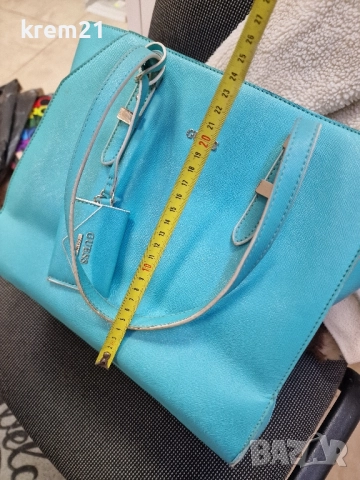 Guess дамска Уникална чанта , снимка 9 - Чанти - 52391745