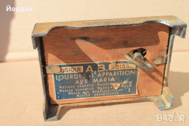 Фигура Богородица с  Швейцарска латерна , снимка 9 - Други ценни предмети - 40566121