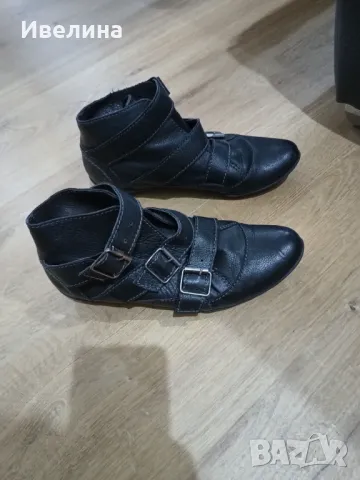 Черни боти, снимка 4 - Дамски боти - 47884032