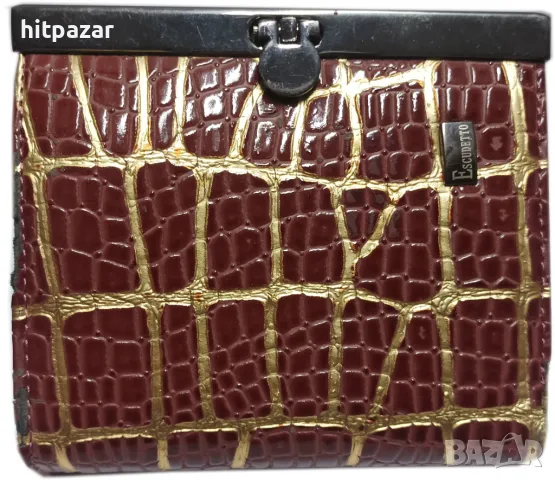 Портмоне с метално закопчаване