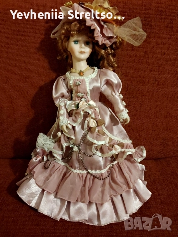 Фарфоровая кукла в розовом платье,шляпе и зонтиком, снимка 8 - Кукли - 52849756