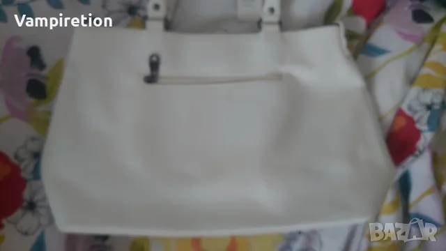 Чисто нова дамска чанта, снимка 3 - Чанти - 48836677