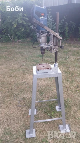 Настолна бормашина Елпром BZ16A със стойка, снимка 2 - Бормашини - 50995664