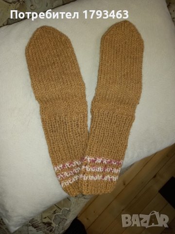 Ръчно плетени детски чорапи от вълна, снимка 2 - Чорапи - 38657035