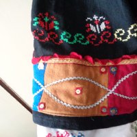 Продавам българска народна дамска носия / комплект, снимка 10 - Антикварни и старинни предмети - 40165721