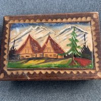 Българска дървена красива рисувана етно кутия-4, снимка 1 - Антикварни и старинни предмети - 43996405