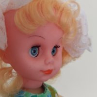 Кукла колекционерска, снимка 4 - Колекции - 38872325