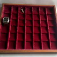 стара табла с велур за часовници ,монети и бижута., снимка 3 - Антикварни и старинни предмети - 43834366