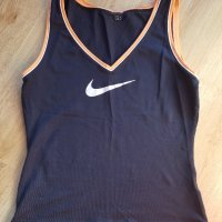 Спортен лот от клин и потниче на Nike, снимка 5 - Клинове - 36204350