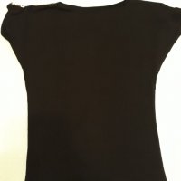 Черна тениска Miranda Kerr ,биопамук + ликра,принт в червено и бяло на черен фон,изчистен черен гръб, снимка 8 - Тениски - 37518384