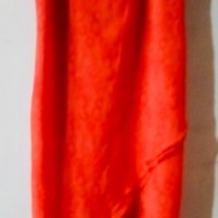 Червена асиметрична рокля от  Англия ,днес 9.90 лв, снимка 1 - Рокли - 33579043