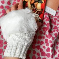 Дамски ръкавици без пръсти, с еко пух в Ръкавици в гр. София - ID34885204 —  Bazar.bg