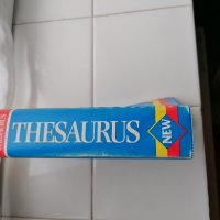 Продавам английски речник Collins college thesaurus 1995 година. Речникът е в много добро състояние., снимка 3 - Чуждоезиково обучение, речници - 43849986