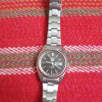 Автоматичен дамски часовник Сейко 5, снимка 4 - Антикварни и старинни предмети - 44016013