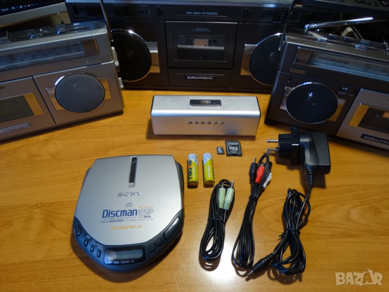 SONY D-E301 - прекрасен дискмен и много подаръци ..., снимка 1