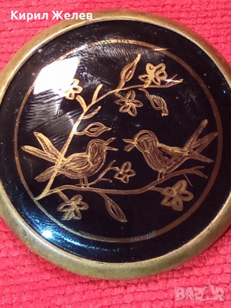 СТАРА РИСУВАНА ЕМАЙЛИРАНА РЯДКА БРОШКА АРТ-ЗНАЧКА ПТИЧКИ 24446, снимка 1