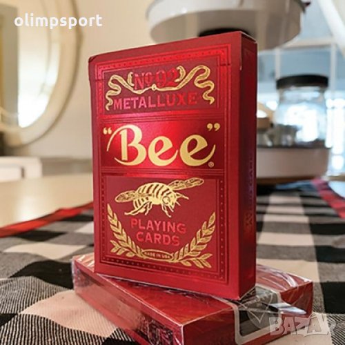 карти за игра BEE METALLUXE RED нови  Класически дизайн на карти Bee Diamond Back завършен с красиво, снимка 1