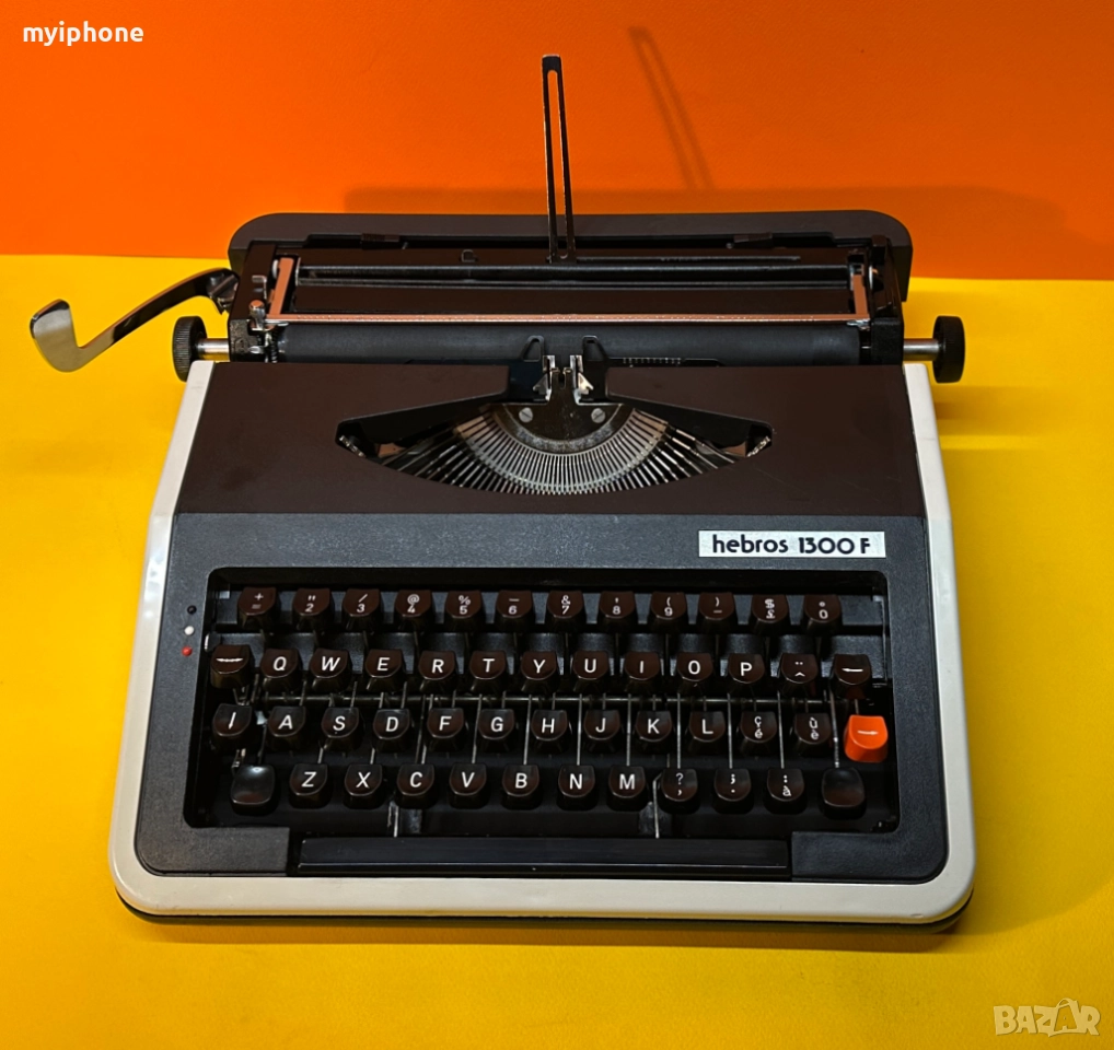 Чисто нова Пишеща Машина Хеброс 1300 Ф клавиатура Латиница QWERTY  Обслужена и смазана, снимка 1