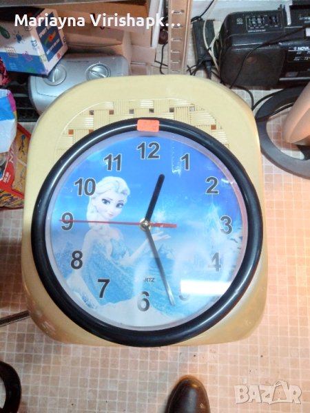 Продавам стенен часовник на Елза, снимка 1