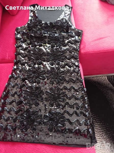 Малка черна рокля, снимка 1