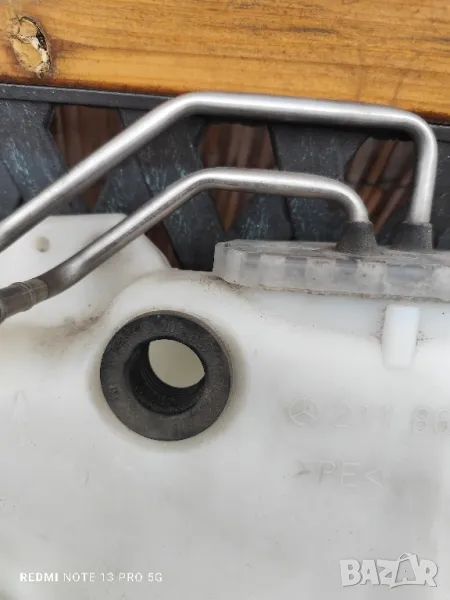 Казанче за  течност за чистачки за Мерцедес  W211,E280, снимка 1