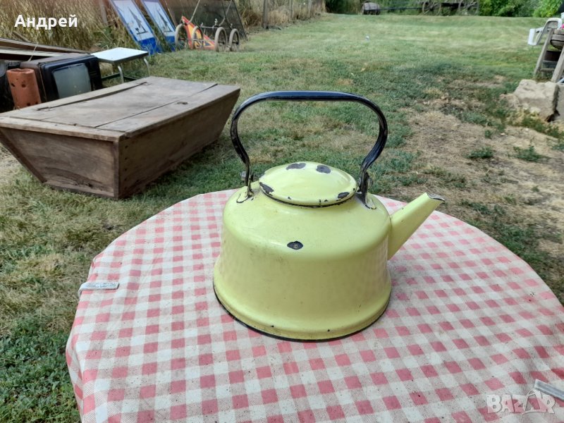 Стар емайлиран чайник #28, снимка 1