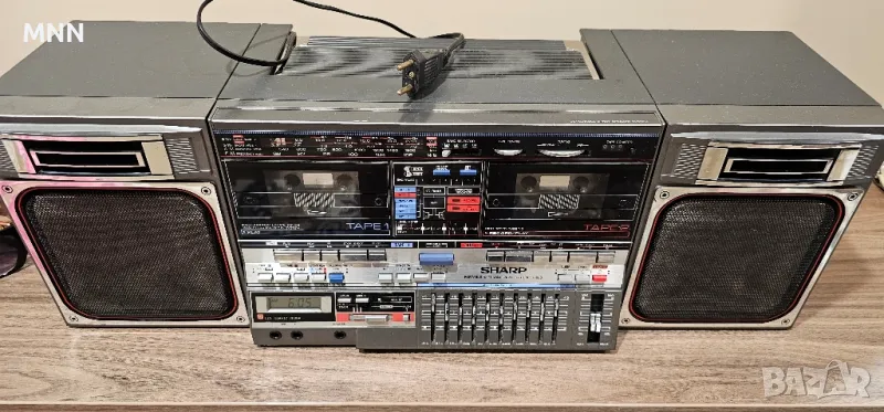 Sharp GF-800Z и Universum stereo-receiver VT 23016M , снимка 1