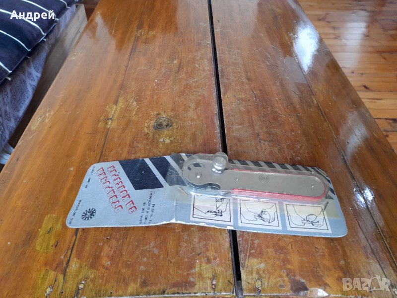 Стара отварачка за консерви ВМЗ #2, снимка 1