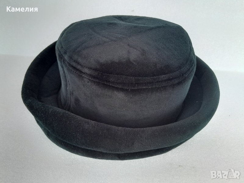 Дамска зимна шапка, снимка 1