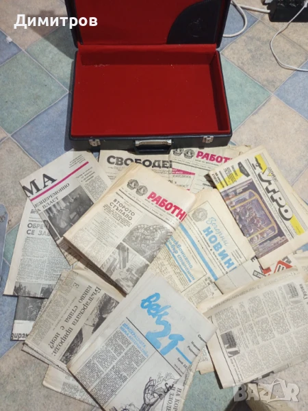 НАД 100 БРОЯ СТАРИ ВЕСТНИЦИ ОТ СОЦА, снимка 1