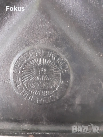 Страхотно чугунено пано с корона табела 10кг. релефно, снимка 4 - Антикварни и старинни предмети - 53469904