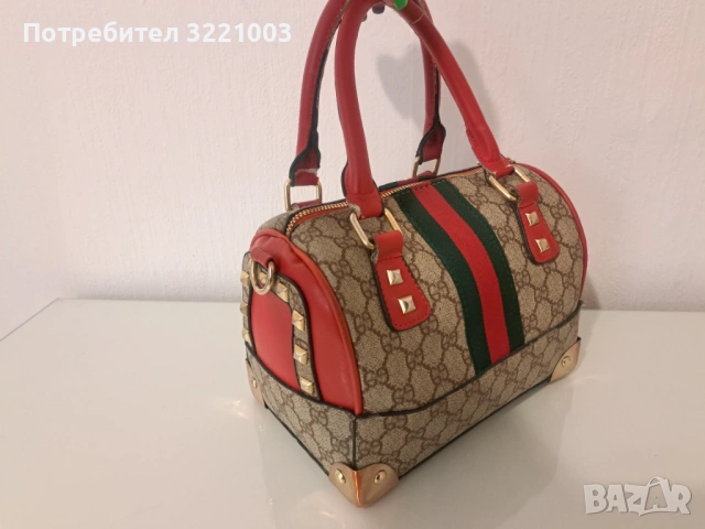 Дамска чанта Gucci, снимка 4 - Чанти - 53494674