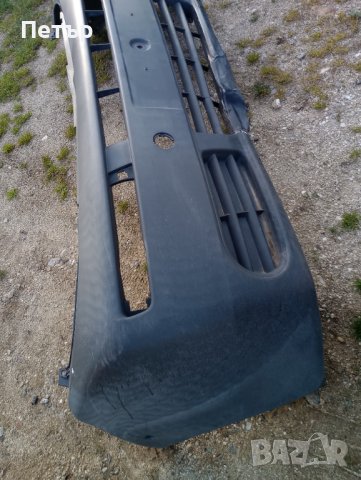 Предна броня Опел виваро 2002-2006г, снимка 2 - Части - 40378497